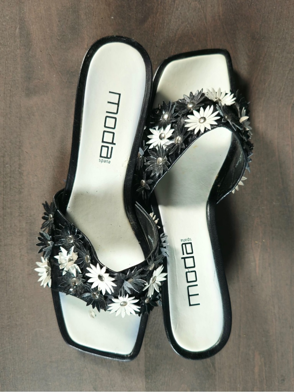 Moda Spana Black and White Floral Slip-On Mules